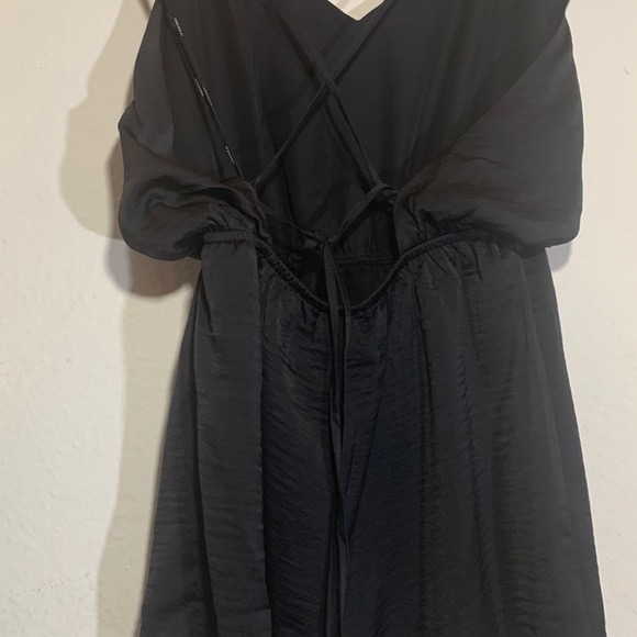 Black romper with open back size small - Picture 14 of 15